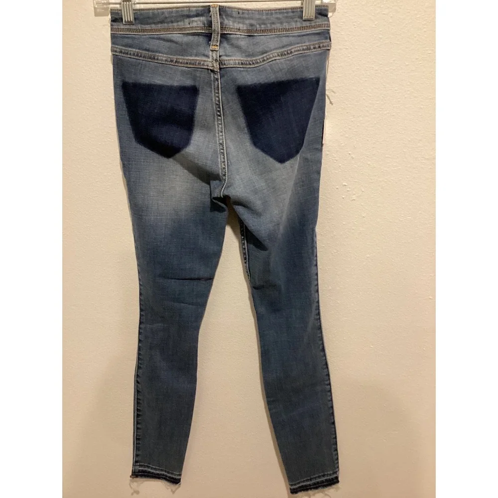 Hollister discover your